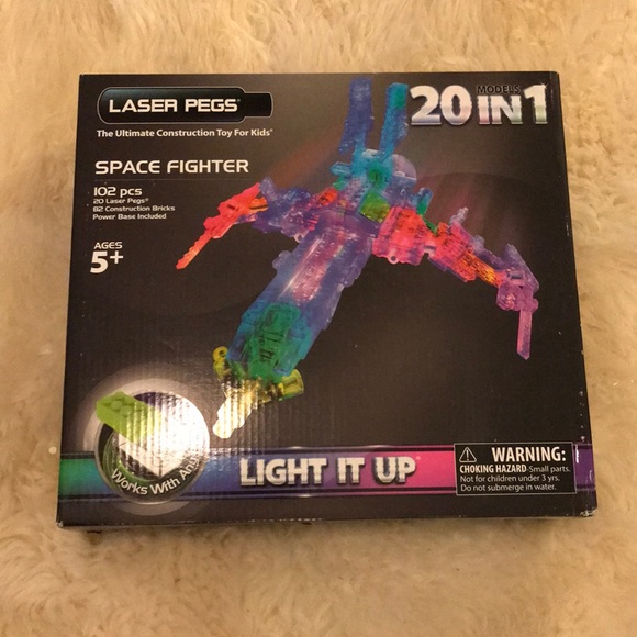 Laser Pegs Space Fighter - Picture 1 of 4